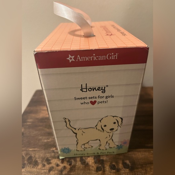 American Girl Honey Dog Book & Pet Pack Empty Box Clear Front w/Ribbon Handle - Picture 5 of 8